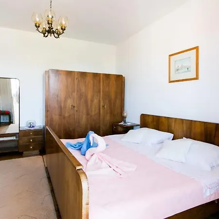 Apartament Zana